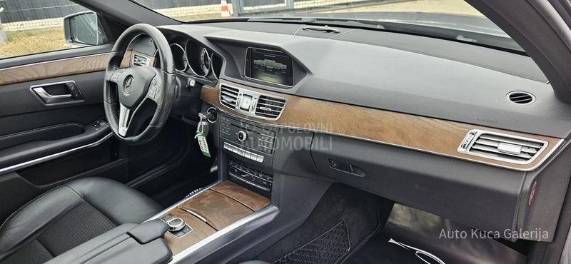 Mercedes Benz E 220 E 220