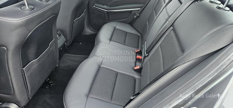 Mercedes Benz E 220 E 220