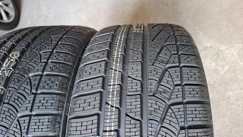 Pirelli 275/35 R20 Zimska