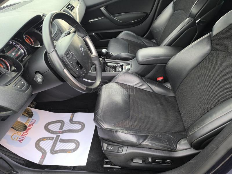 Citroen C5 2.0hdi  N A V I
