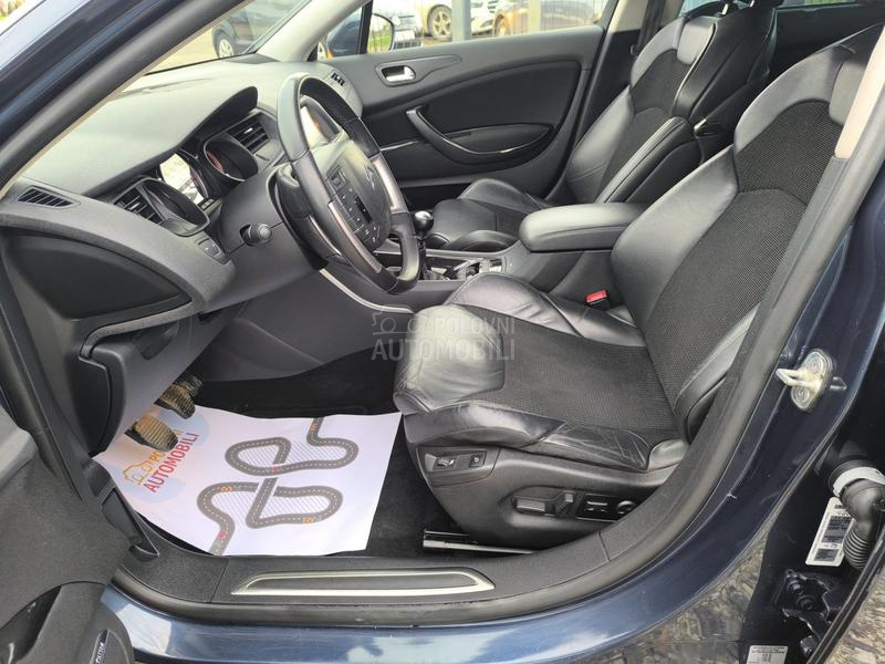 Citroen C5 2.0hdi  N A V I