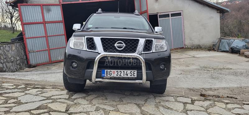 Nissan Navara 2,5