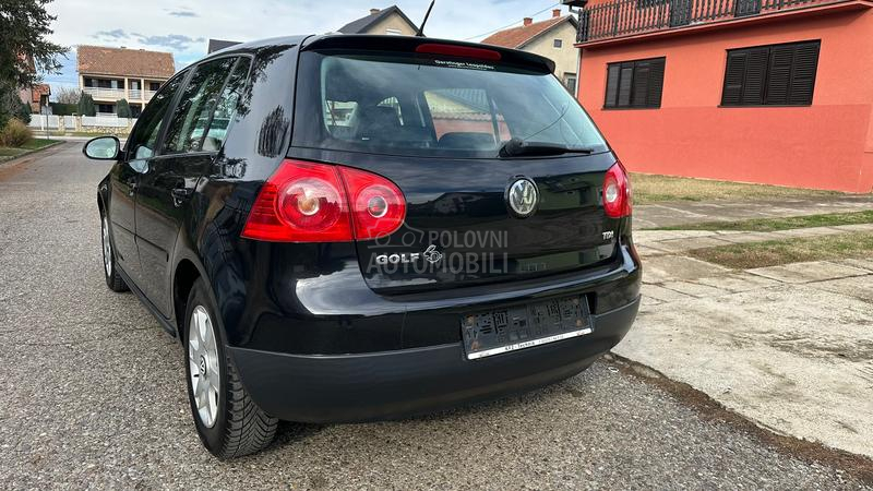 Volkswagen Golf 5 1.9TDi