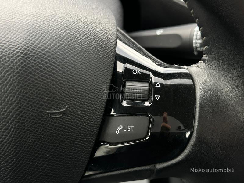 Peugeot 308 1.2 Puretech Led Nav