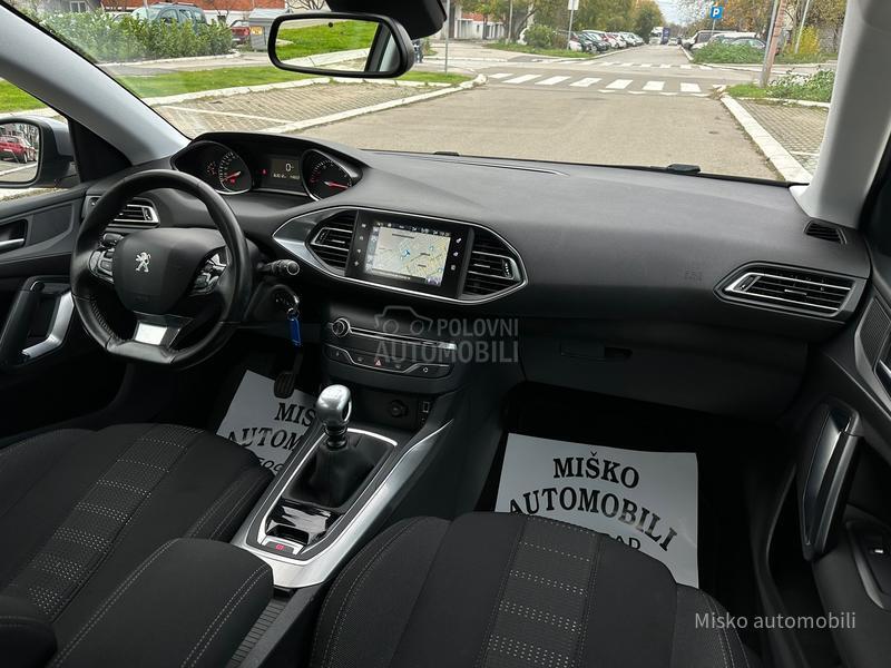 Peugeot 308 1.2 Puretech Led Nav