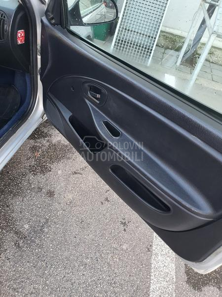 Citroen Saxo korektan