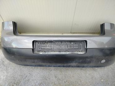 Crni zadnji branik za Volkswagen Golf 5 od 2003. do 2009. god.