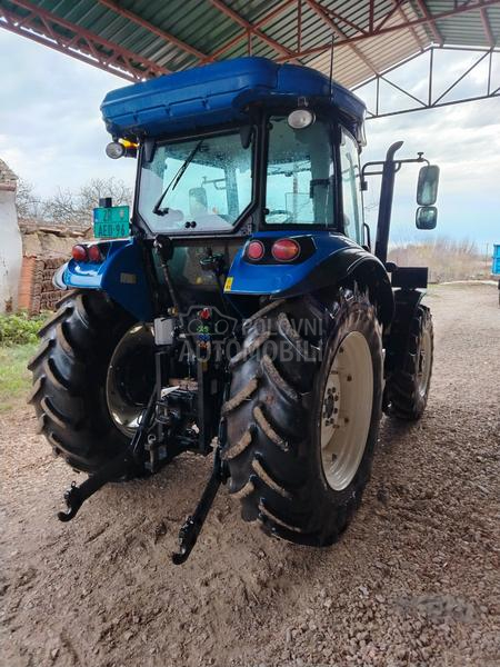 New Holland TD5.105