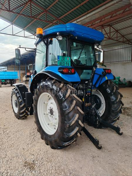 New Holland TD5.105