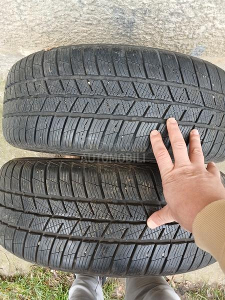 Barum 215/55 R17 Zimska