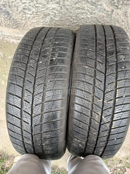 Barum 215/55 R17 Zimska