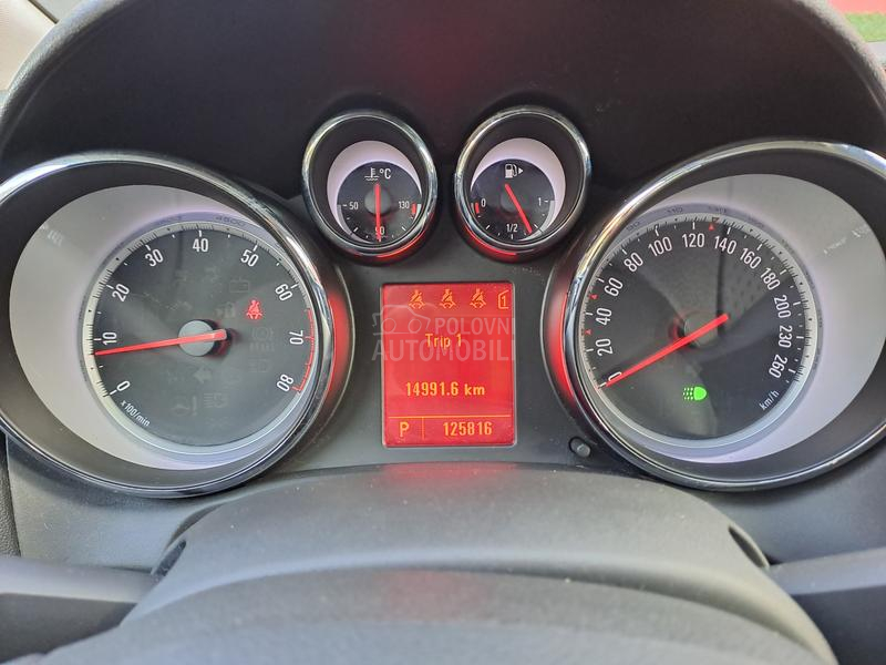 Opel Astra J 1.6  125000 k.m CH