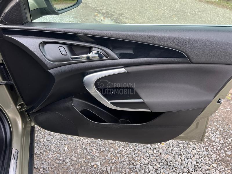 Opel Insignia NOVAA/OPREMA