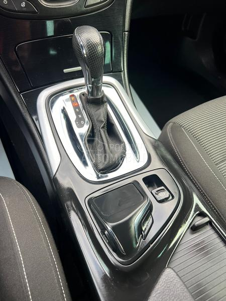 Opel Insignia NOVAA/OPREMA