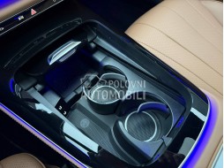 Mercedes Benz E 220 4MATIC AMG slika 42