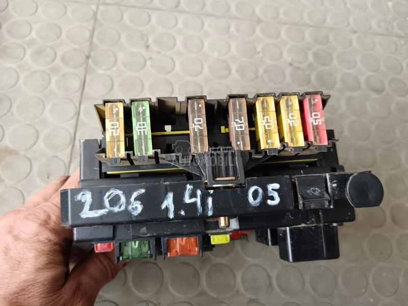 Bsm - osiguracka kutija 1.4i