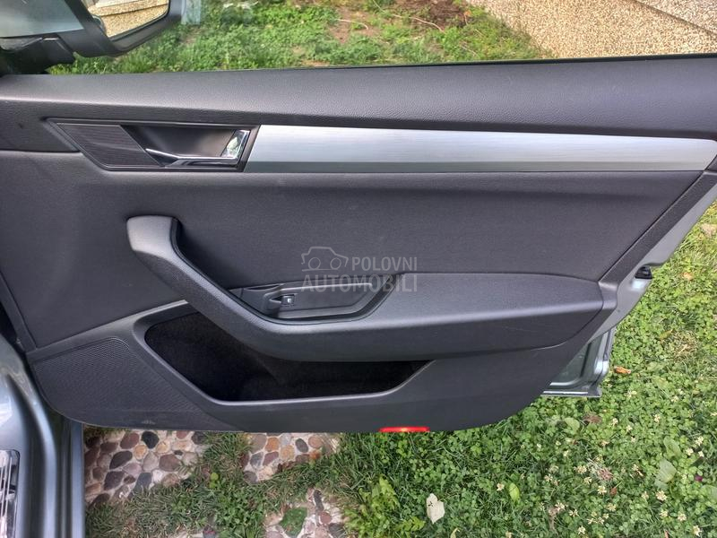 Škoda Superb 2.0tdi