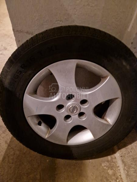 Continentalxl 215/65 R16 Zimska