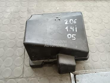 Kutija i poklopac osiguraca za Peugeot 206