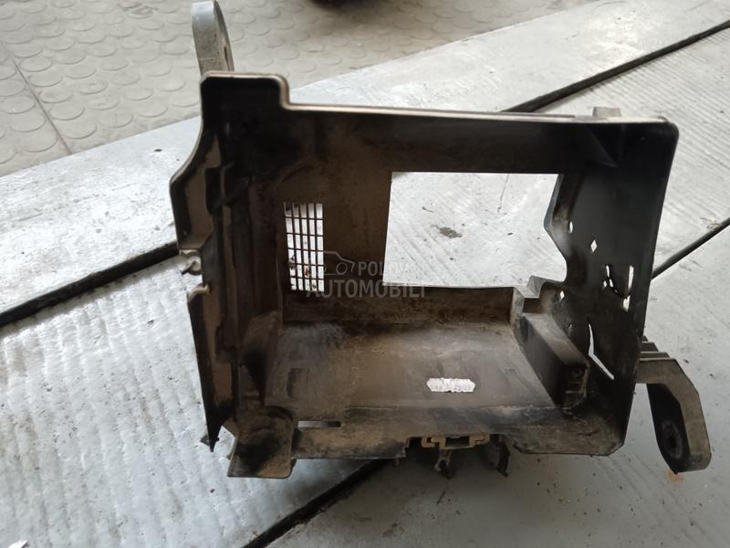 Kutija i poklopac osiguraca