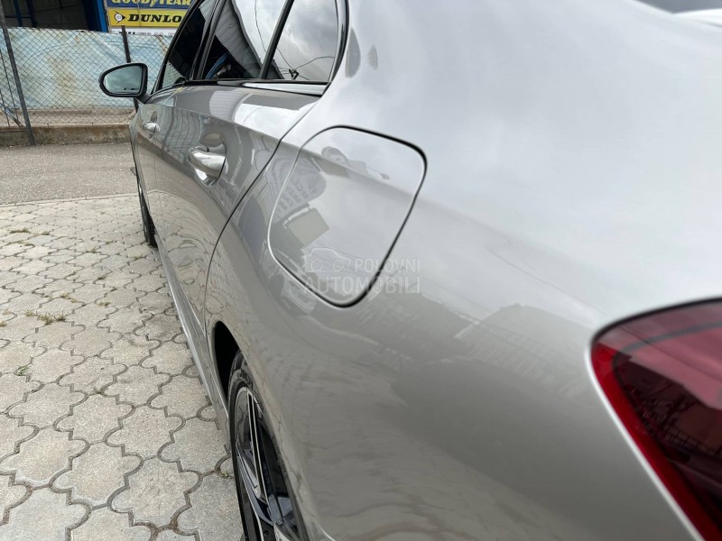 Mercedes Benz A 180 d AMG