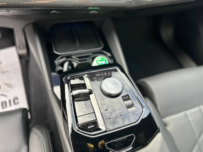 BMW 520 M ProPano Iconic HK