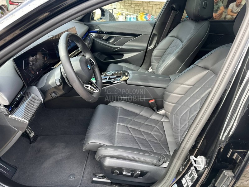 BMW 520 M ProPano Iconic HK