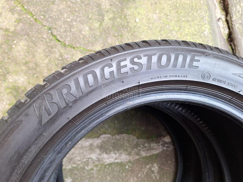 Bridgestone 225/50 R17 Zimska