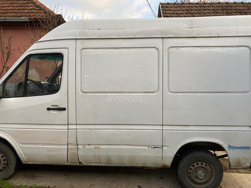 Mercedes Benz Sprinter 