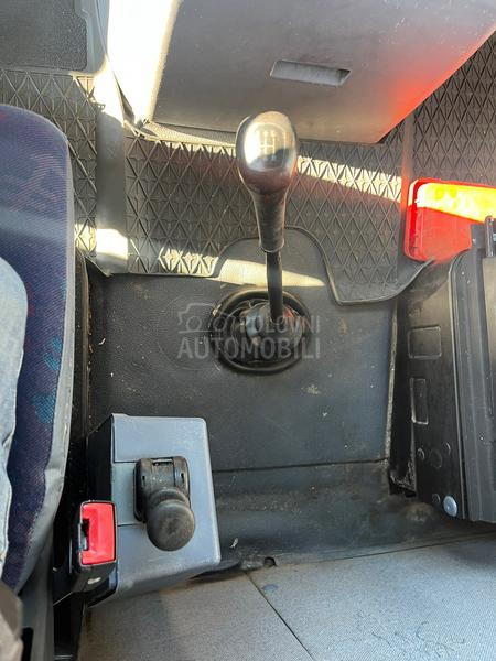 Mercedes Benz Vario 815