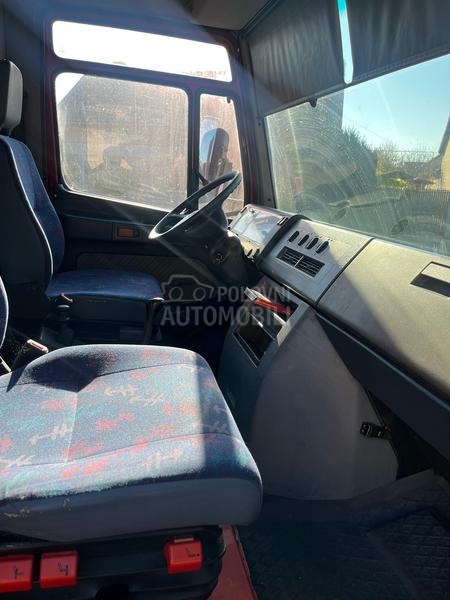 Mercedes Benz Vario 815