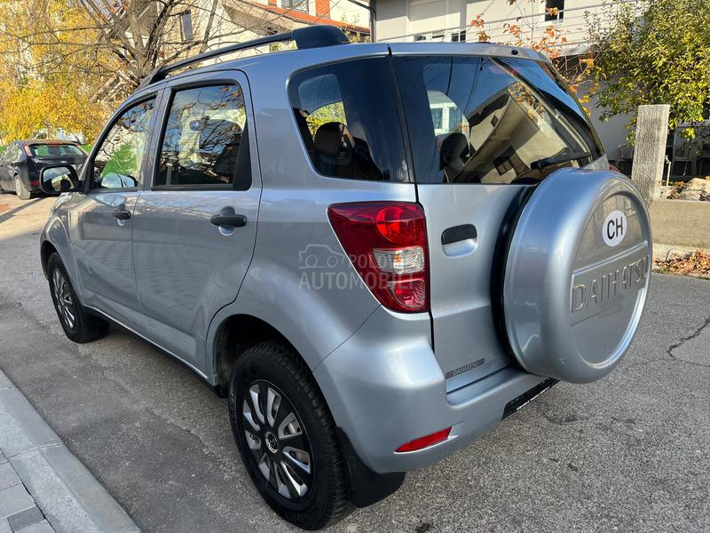Daihatsu Terios 1.5 4x4 OČUVAN 2007
