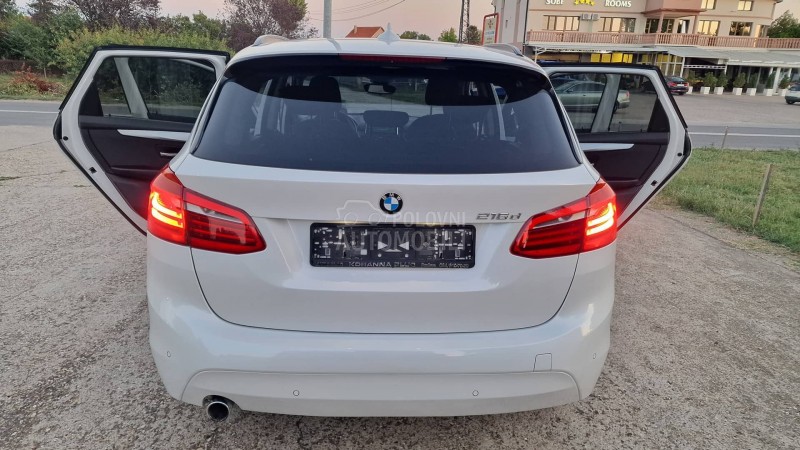 BMW 216 D UNIQUE SPORT