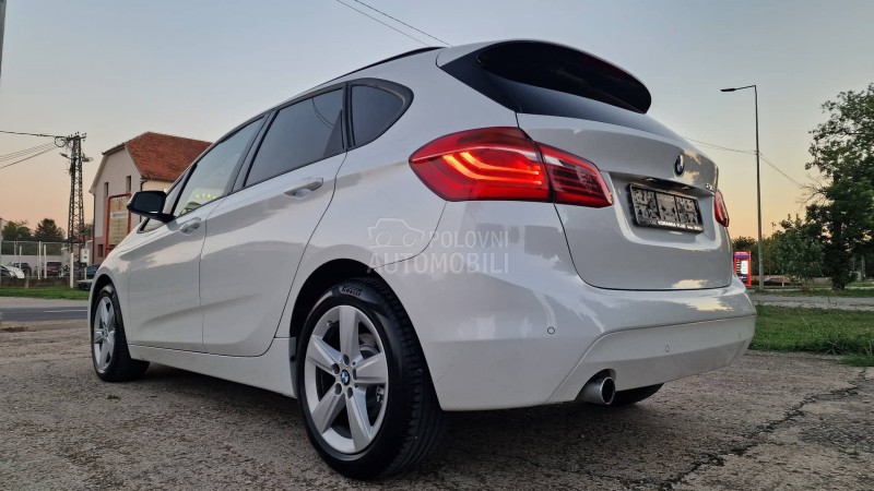 BMW 216 D UNIQUE SPORT
