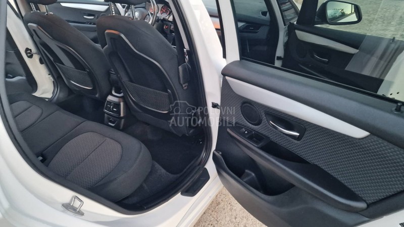 BMW 216 D UNIQUE SPORT