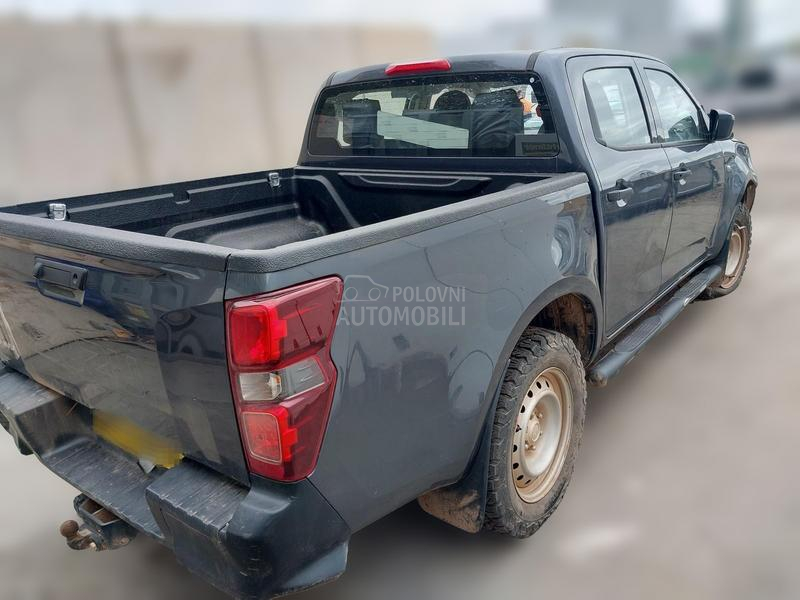 Isuzu D-Max RZ4E-TCX 2023. god. -  kompletan auto u delovima