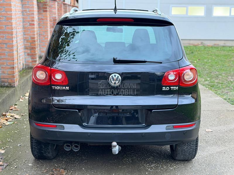 Volkswagen Tiguan 4x4 DSG Pano