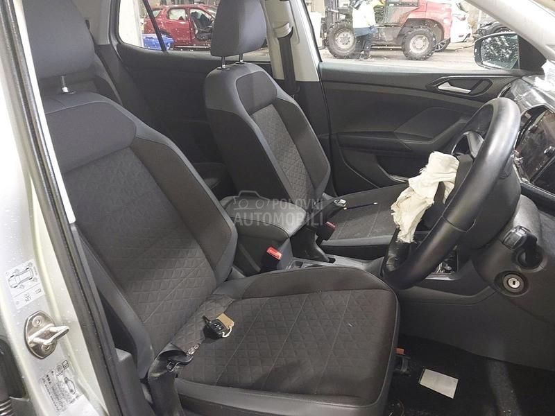 Volkswagen T-Cross DKRF 2019. god. -  kompletan auto u delovima