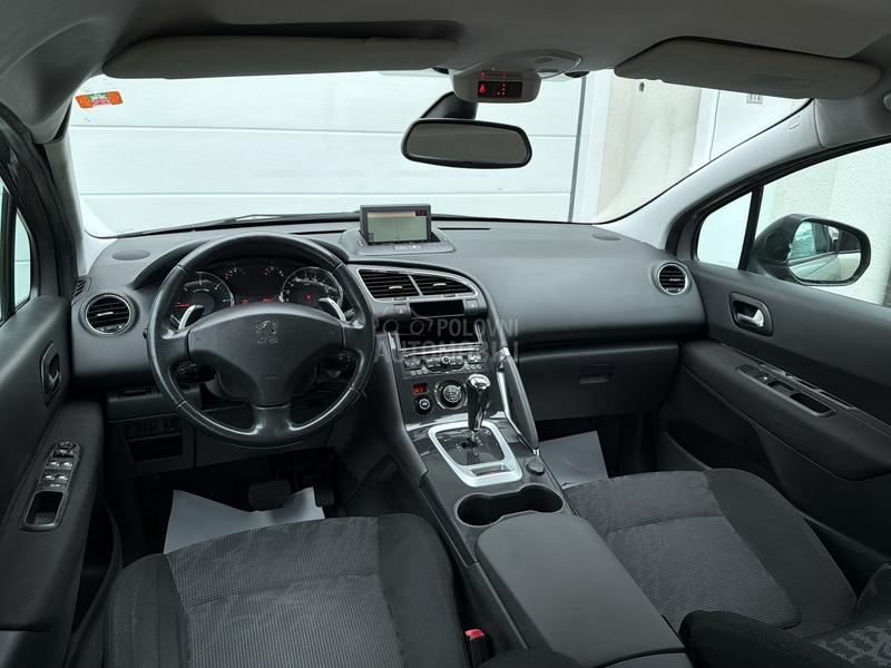 Peugeot 3008 C.H  AUTO.MAT.IK