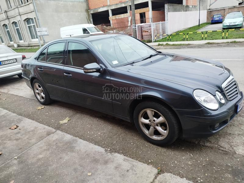 Mercedes Benz E 220 Elegance