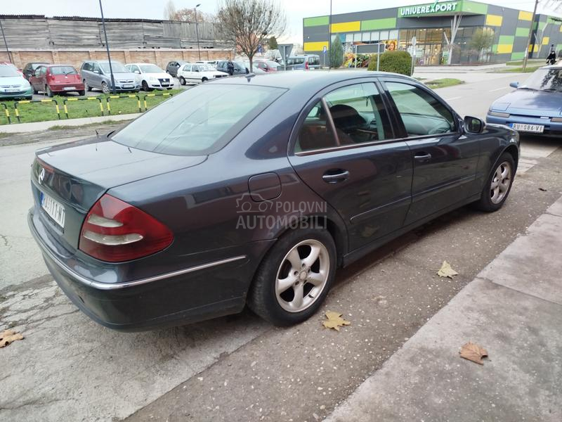 Mercedes Benz E 220 Elegance