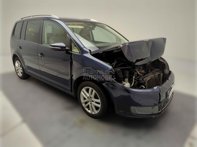 Volkswagen Touran CAYC 1.6 2011. god. -  kompletan auto u delovima