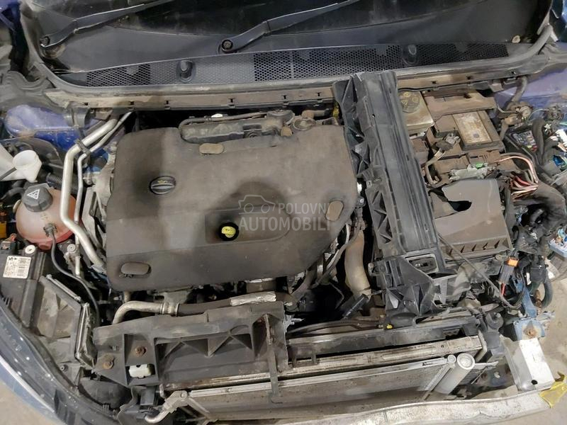 Peugeot 308 2.0 AH01 2017. god. -  kompletan auto u delovima