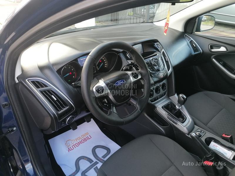 Ford Focus 1.0i TREND LINE CH