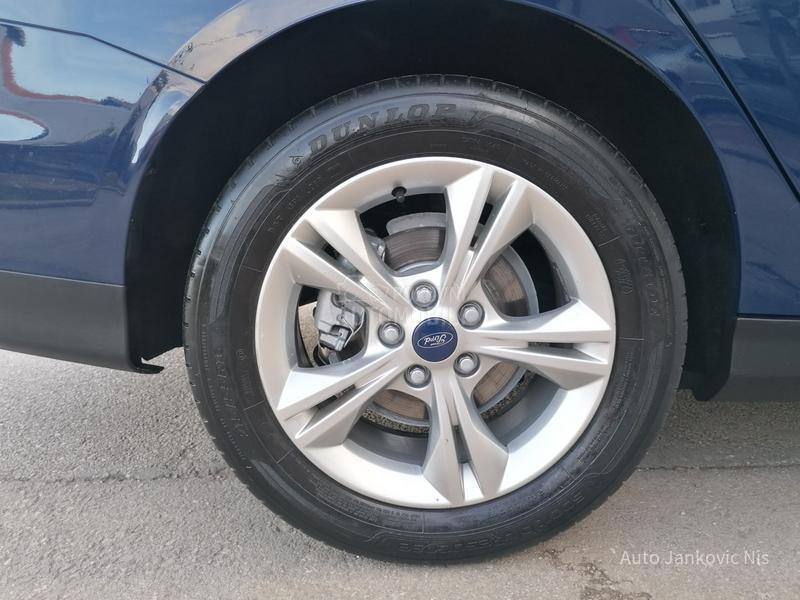 Ford Focus 1.0i TREND LINE CH