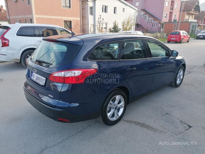 Ford Focus 1.0i TREND LINE CH