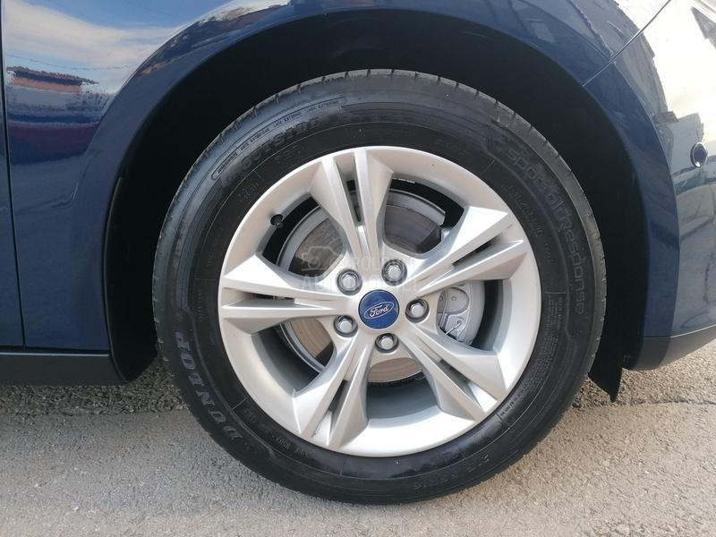 Ford Focus 1.0i TREND LINE CH