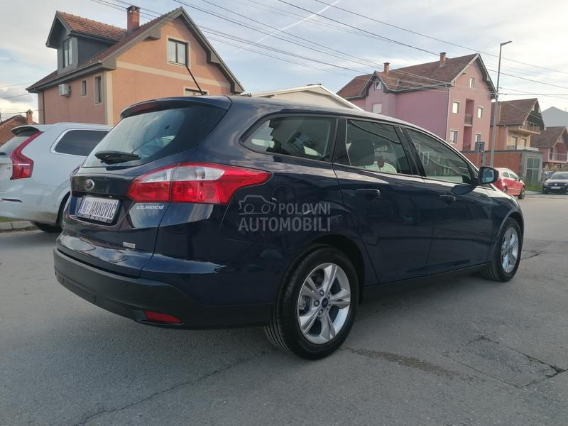 Ford Focus 1.0i TREND LINE CH