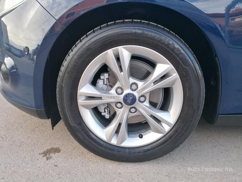 Ford Focus 1.0i TREND LINE CH