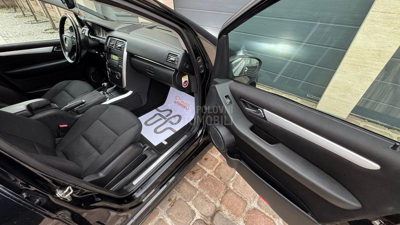 Mercedes Benz B 200 A.U.T.O.M.A.T